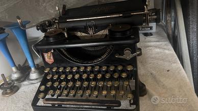 Macchina da scrivere