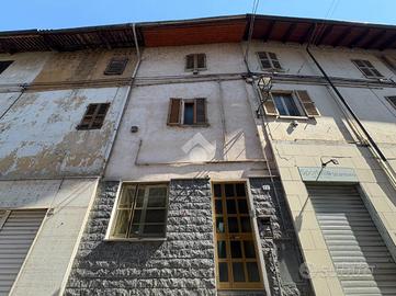 CASA SEMINDIPENDENTE A STRAMBINO