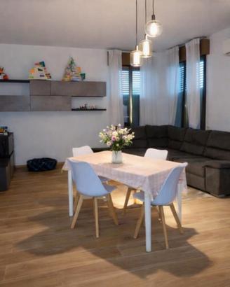 Reggio 2 camere e 2 bagni + doppio garage