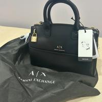 Borsa Armani