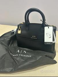 Borsa Armani