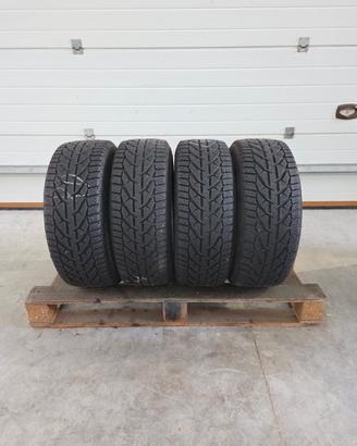 4 gomme Termiche Riken 205 45 17 seminuove