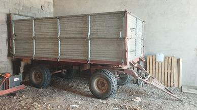 Rimorchio agricolo