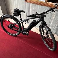 Trek Super Commuter+  bicicletta elettrica