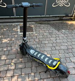 Monopattino DUCATI SCRAMBLER