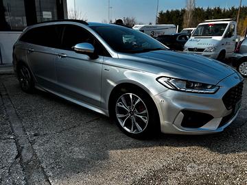 FORD MONDEO ST LINE SW 2.0 (15O cv) cambio auto