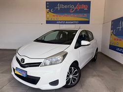 TOYOTA Yaris 1.0 5 porte Lounge