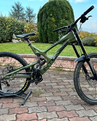 BICI da DH - Intense M16 in  Carbonio