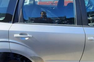 SUBARU FORESTER 2010 - PORTA POSTERIORE DESTRO