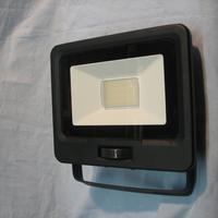 Faretto led con sensore di movimento