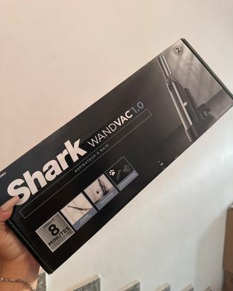 Aspira, briciole shark