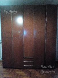 Armadio 5 ante + gratis comodini e cassettiera