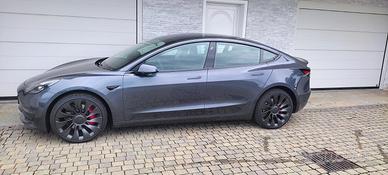 Tesla Model 3 - Performane - 2023
