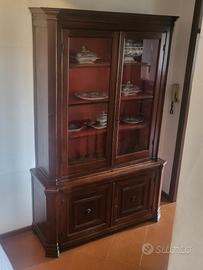 credenza con ante vetro 