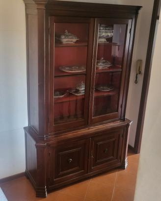 credenza con ante vetro 