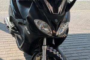 Piaggio x9 evolution 500