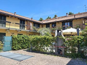 BIFAMILIARE A CARATE BRIANZA