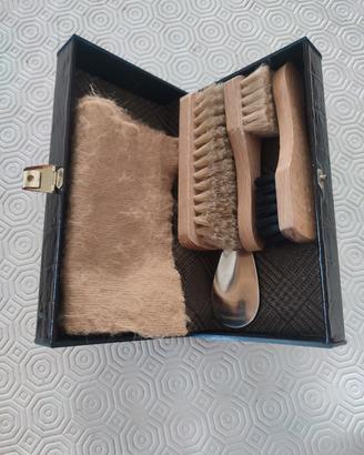 set pulizia scarpe da viaggio