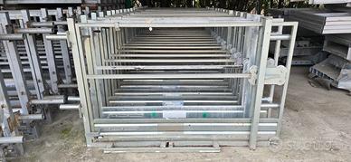 Cancello di sbarco meccanico per montacarichi