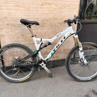 MTB YETI CARBONIO