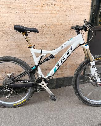 MTB YETI CARBONIO