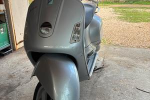 Vespa GTS 250