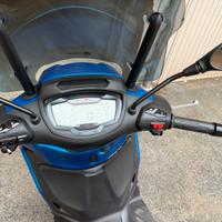 Piaggio Beverly 400 sport