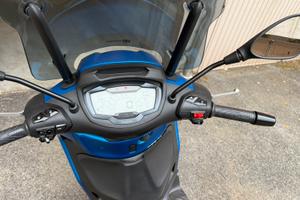 Piaggio Beverly 400 sport