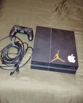 PlayStation  4 . Memoria 500 GB