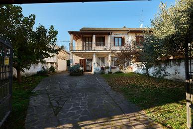 CASA SEMINDIPENDENTE A MULAZZANO