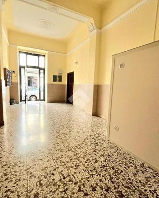 2 LOCALI A BARI