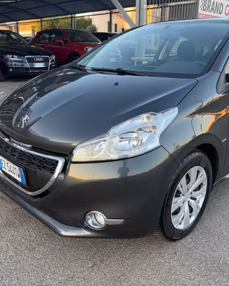 Peugeot 208 1200 Unipro 2015