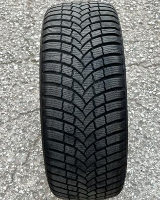 Gomme pneumatici Bridgestone 225 45 17