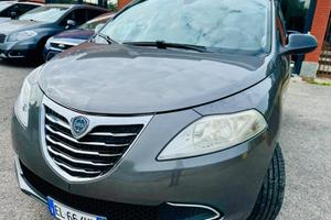 Lancia Ypsilon 1.2 69 CV 5 porte S&S Platinum