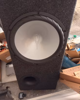 impianto audio per auto