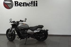 Benelli Leoncino Bobber 400