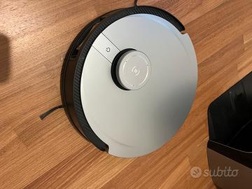 Ecovacs Deebot X1 Omni completo di stazione