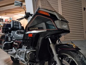 Honda GL 1200 Gold Wing - 1984
