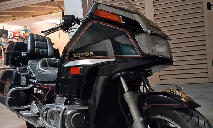 Honda GL 1200 Gold Wing - 1984