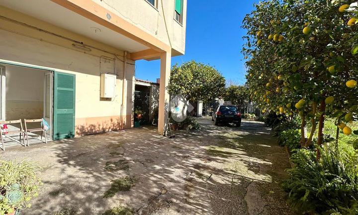 2 LOCALI A POMIGLIANO D'ARCO