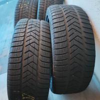 Treno di gomme invernali Pirelli SOTTO ZERO  