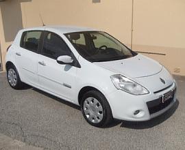 Renault Clio 1.2 Dynamique NAVI - 2010