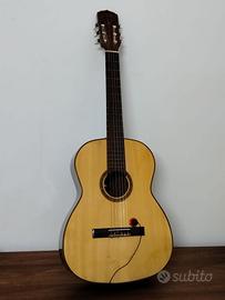 chitarra classica vintage con  intarsio al manico 