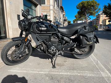 Ducati scrambler street classic 2018