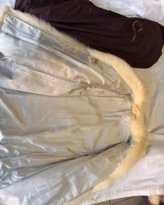 Pelliccia vintage di vera volpe bianca con custodi