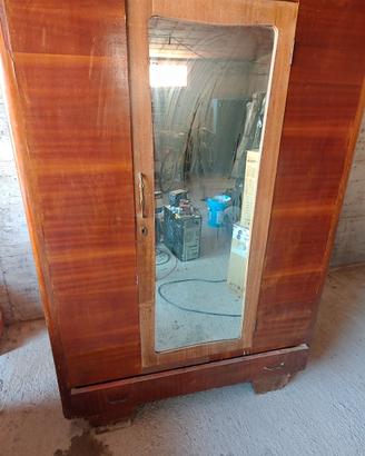 🪵 Armadio vintage anni '50 – ideale per restauro