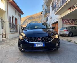 Fiat Tipo 1.6 Mjt S&S cambio automatico poss legge