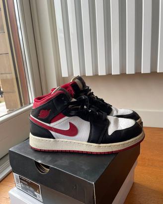 Nike Air Jordan 1 Mid "Black and Gym Red