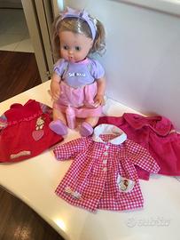 Sbrodolina con vestiti