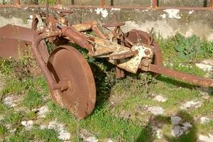 Aratro bivomere Borgatti - da restaurare